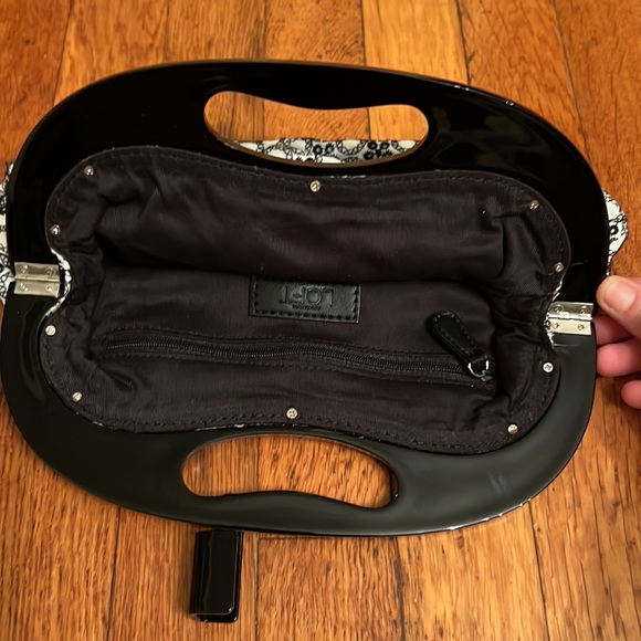 Ann Taylor Loft clutch - Picture 2 of 2